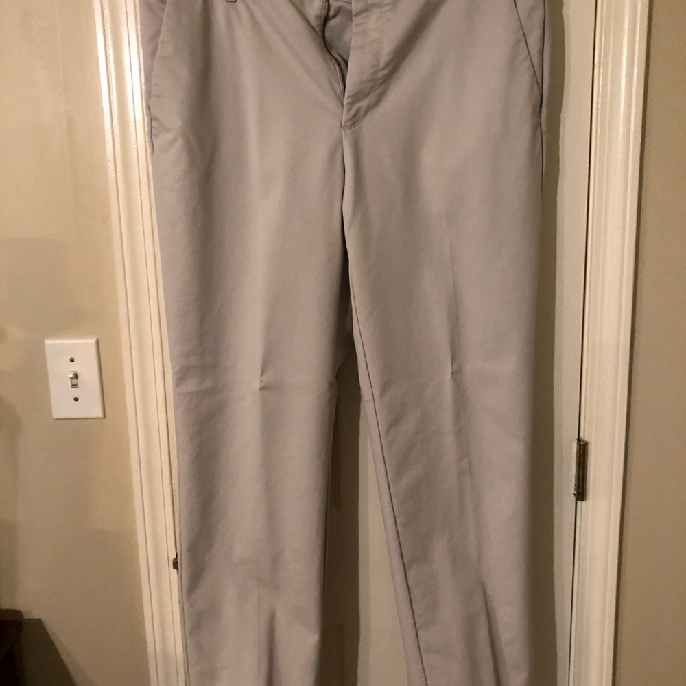 Men’s khaki pants